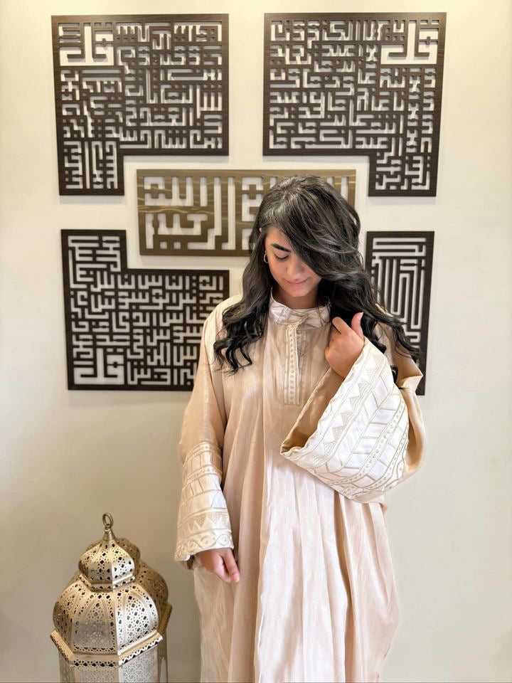 Gleaming Abaya