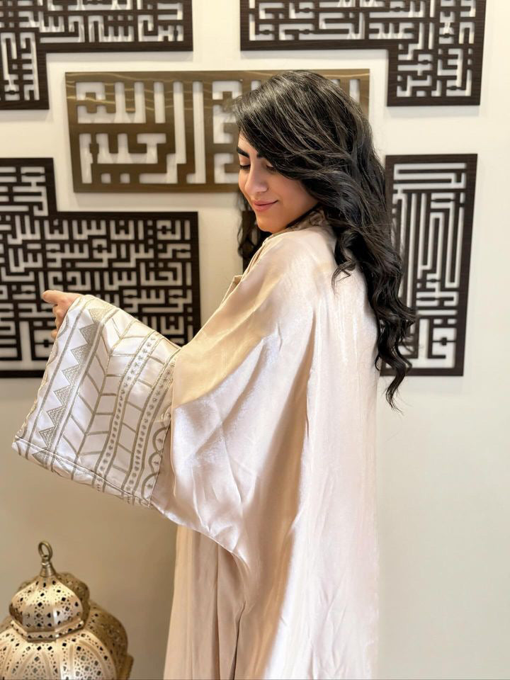 Gleaming Abaya